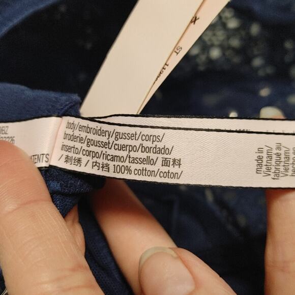 Victoria's Secret Teddy Lingerie Bodysuit Navy Blue Lace Thong NWT - Picture 8 of 8